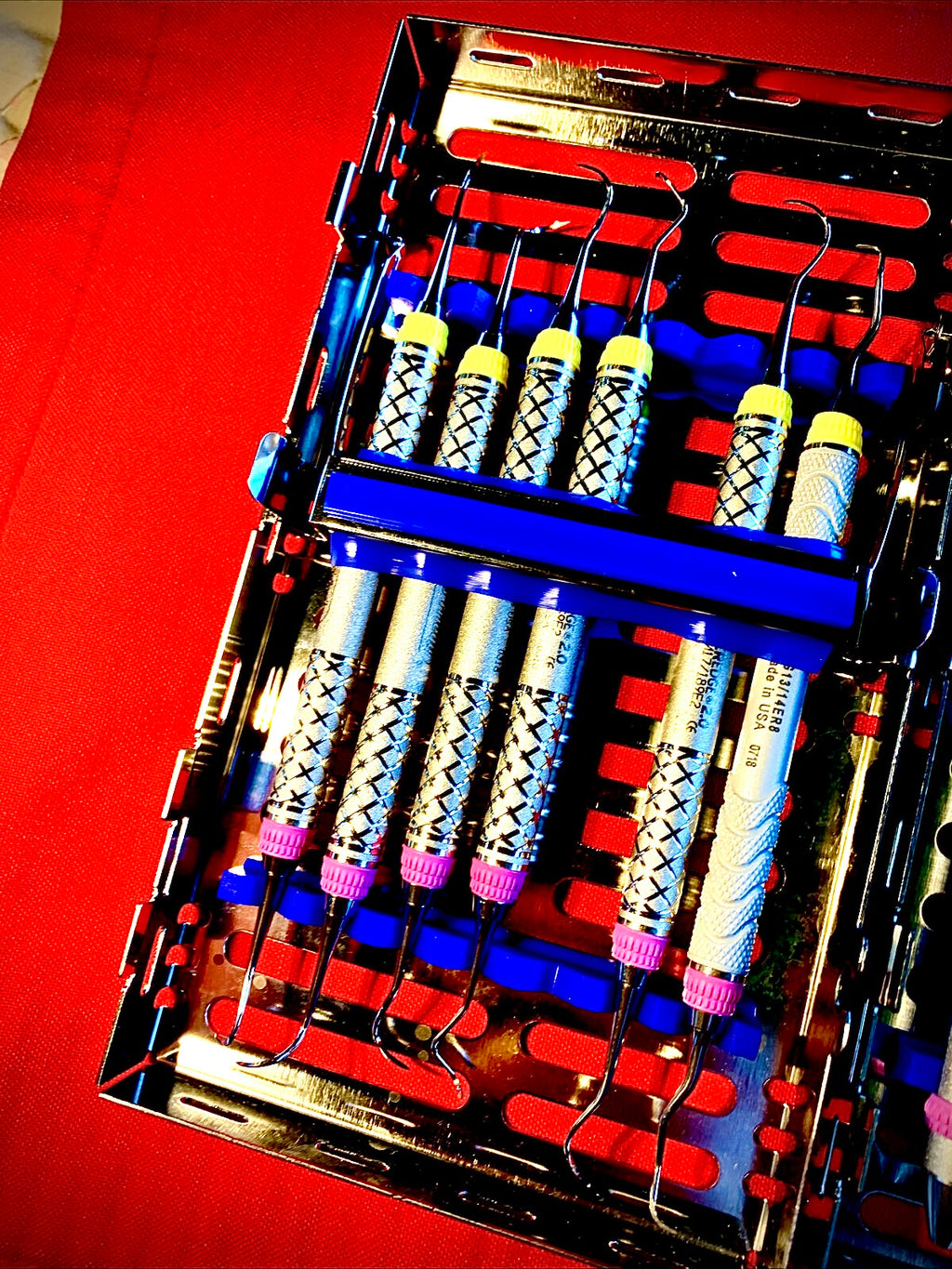 Hu Friedy Perio Cassette With 13 Instruments Satin handle