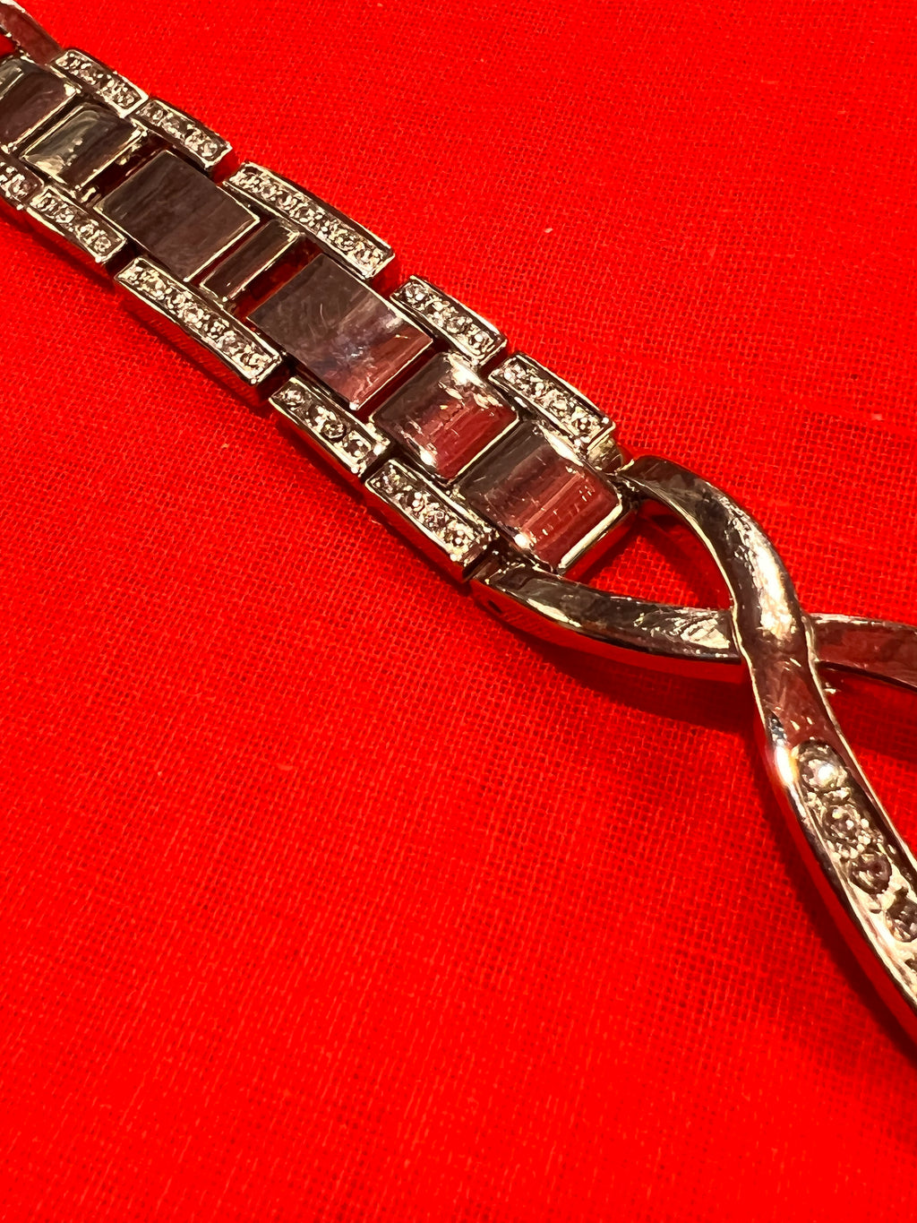 #001 Ladies wrist watch bracelet with stones adjustable