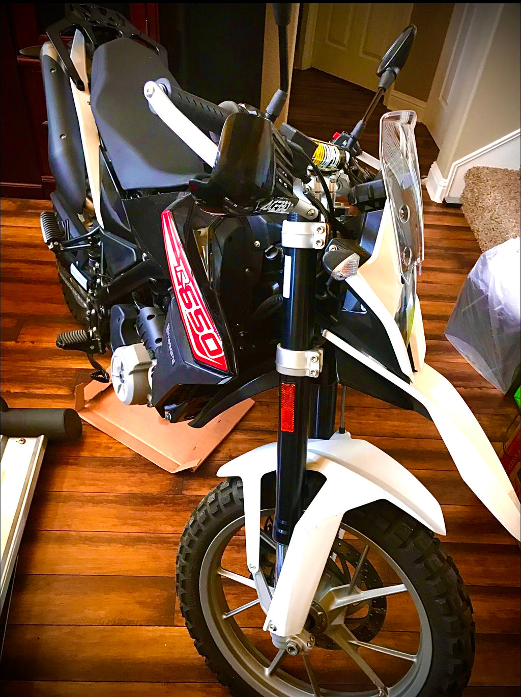 Brand New Husqavanra 650 Strada 2013 Dual Support with Antilock  braking system