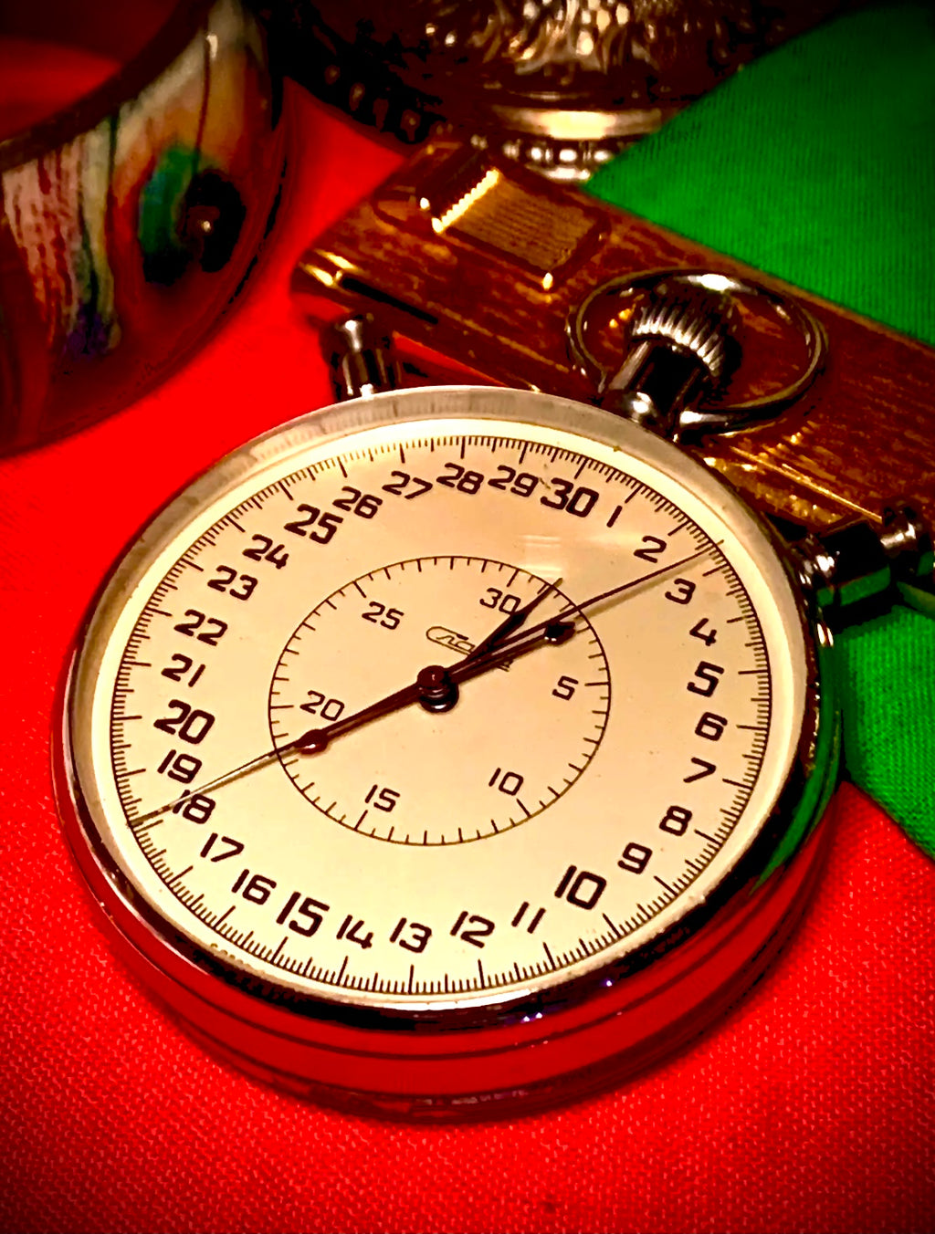 #340 60 Year Old RARE new condition Large professional mechanical stopwatch 1 100 mechanical stopwatch SLAVA Chronometer stop split 1969