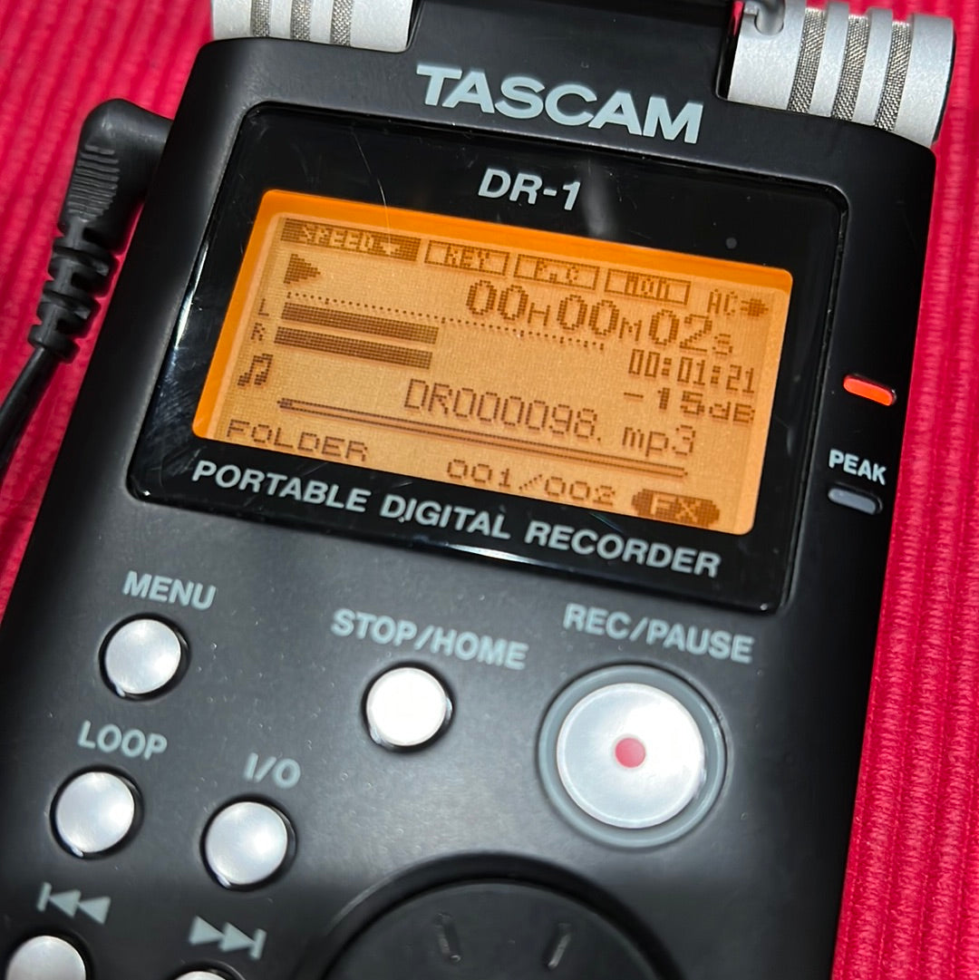 Tascam DR-1 Portable Digital Recorder w/ Battery MW3A3 Tascam Dr-1 Handy Recorder 2GB / MP3 / WAV / with manual