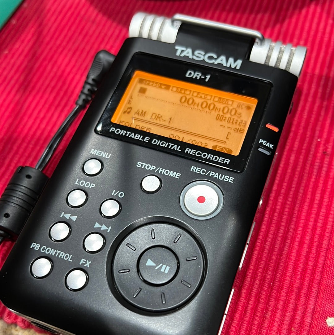 Tascam DR-1 Portable Digital Recorder w/ Battery MW3A3 Tascam Dr-1 Handy Recorder 2GB / MP3 / WAV / with manual