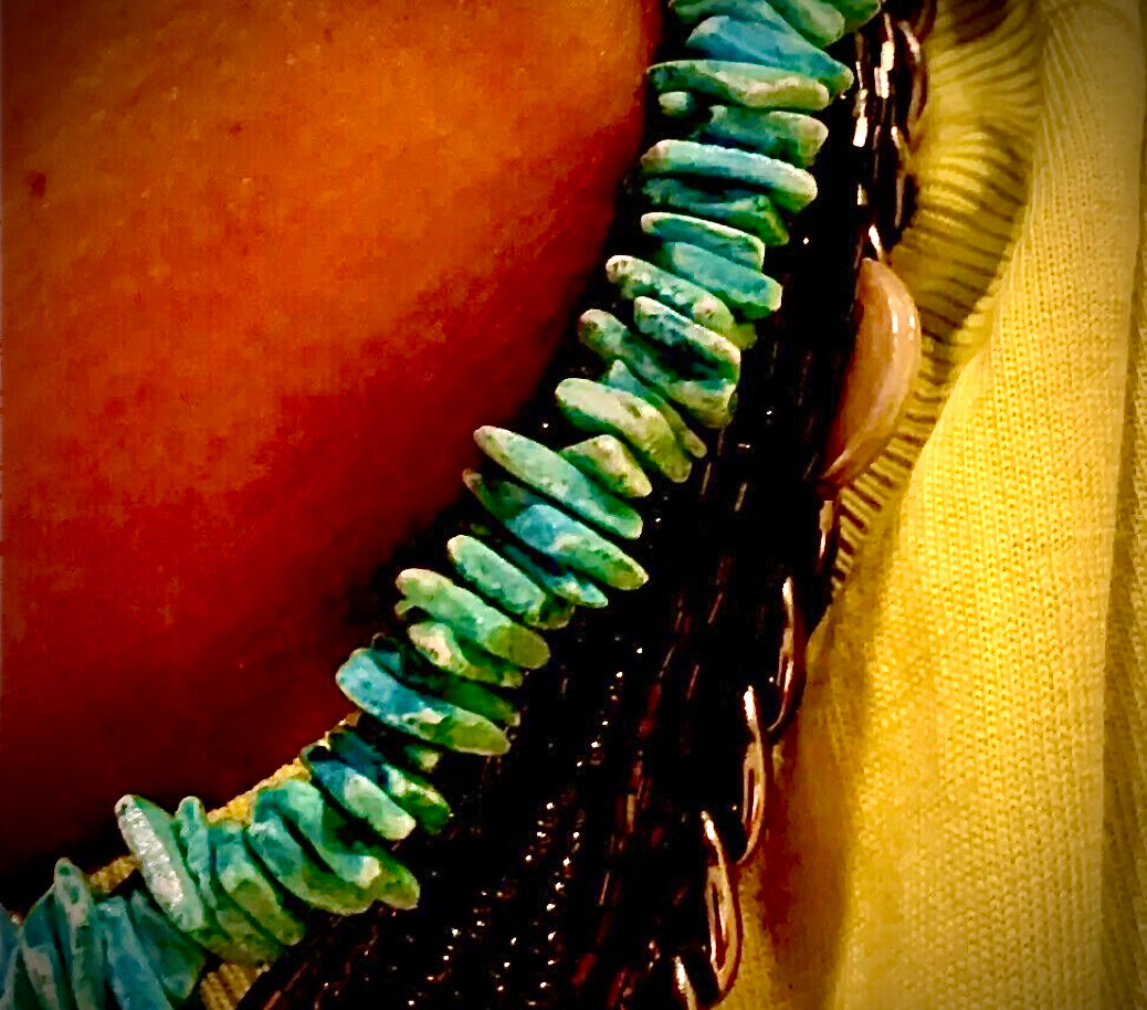 TURQUOISE SHELL CHOCKER NECKLACE BOHO CHIP BEACH STYLE