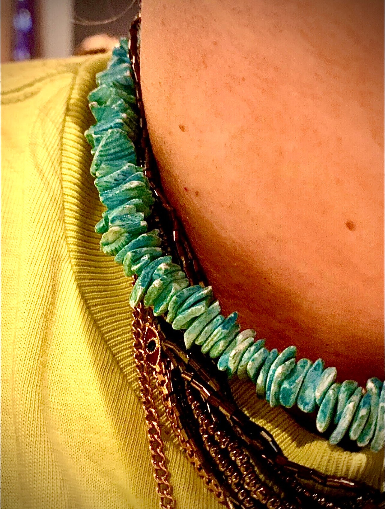 TURQUOISE SHELL CHOCKER NECKLACE BOHO CHIP BEACH STYLE