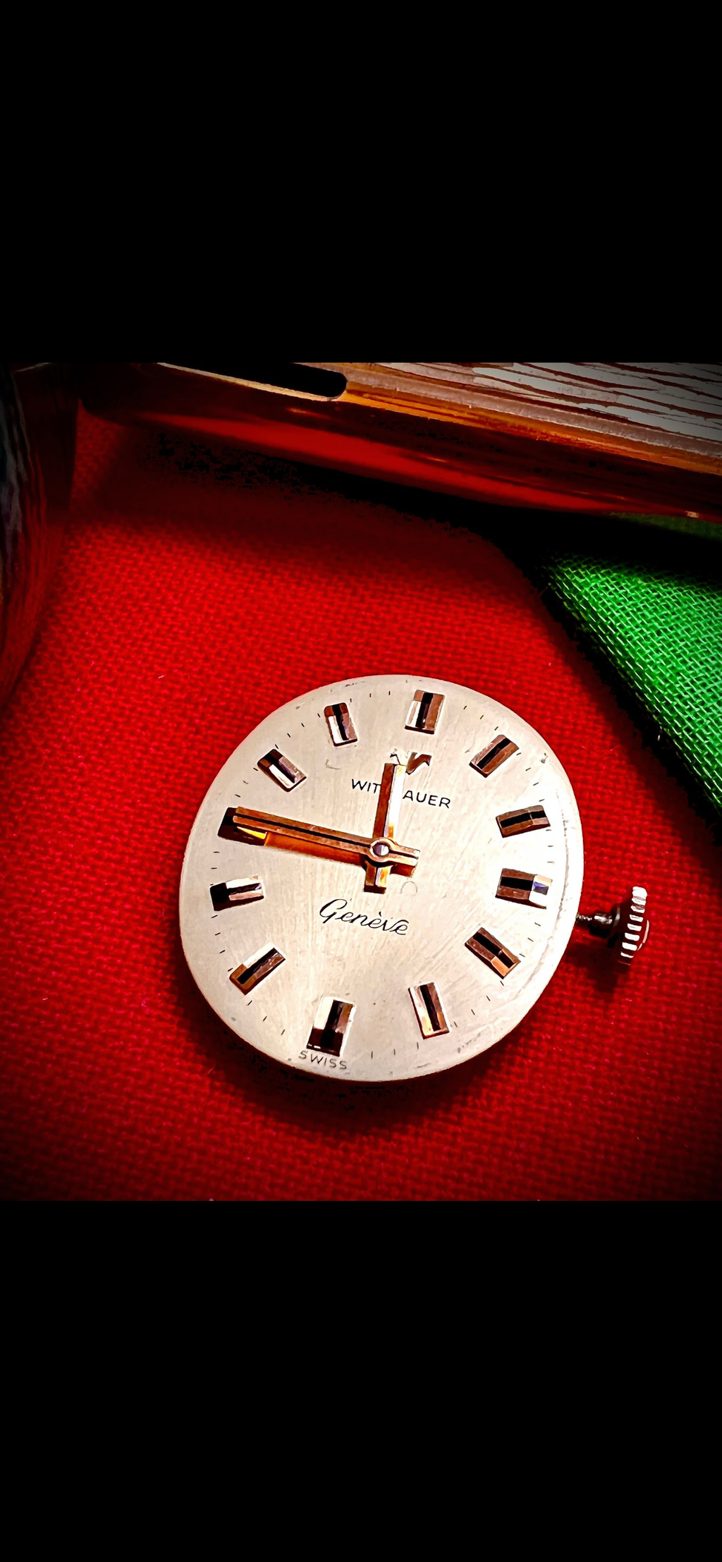 #214-A-1952 Longines Wittnauer 10kt Gold Plated Watch Manual 17 J Beautiful swiss made