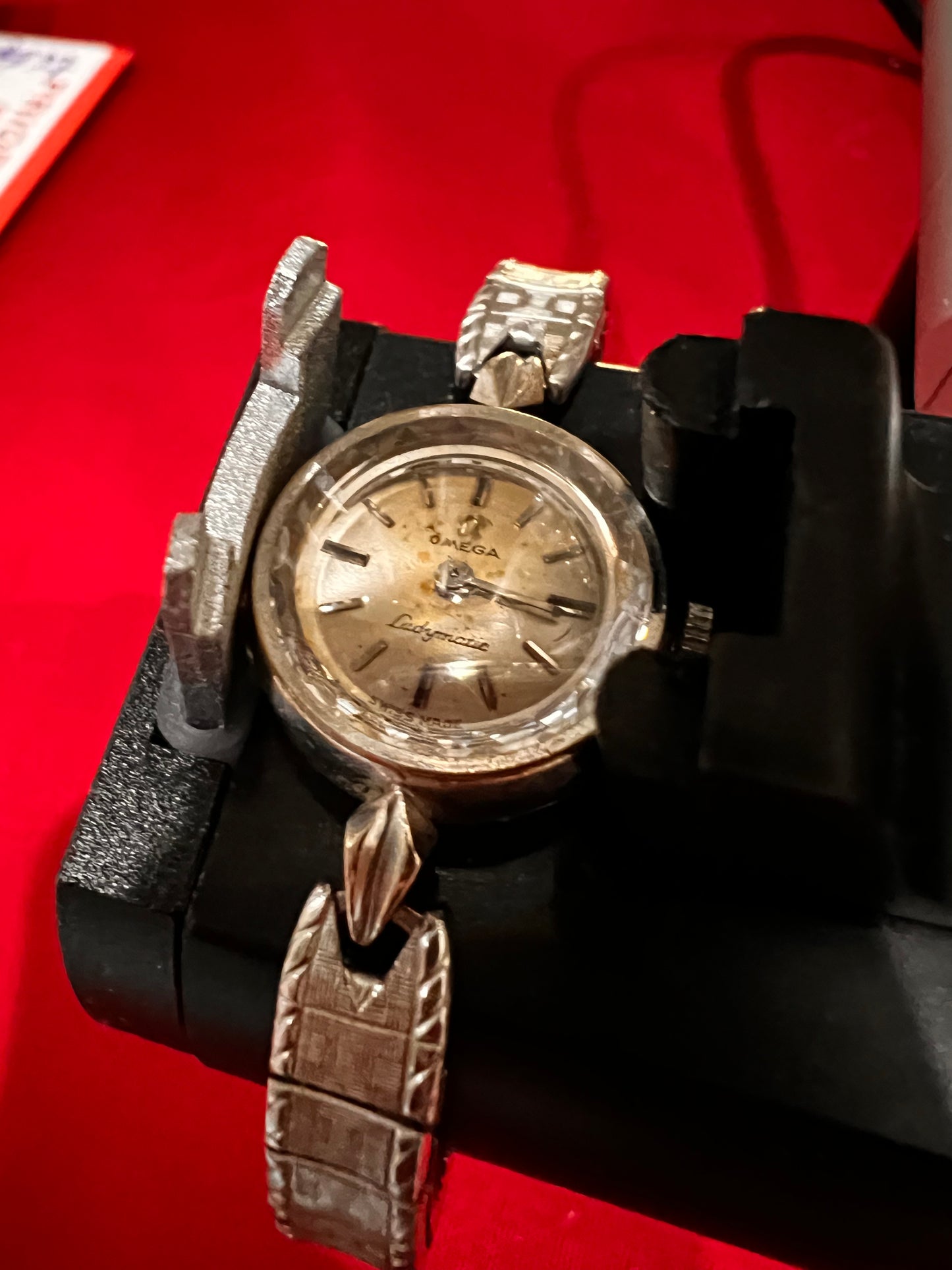 #835 Omega De Ville watch ladymatic